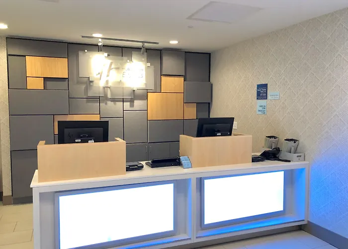 Holiday Inn Express Richmond - Midtown By Ihg