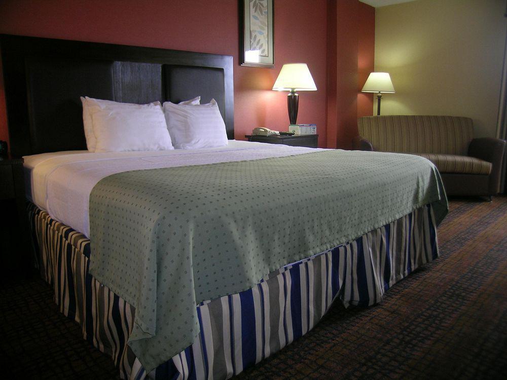Express Richmond - Midtown By Ihg
