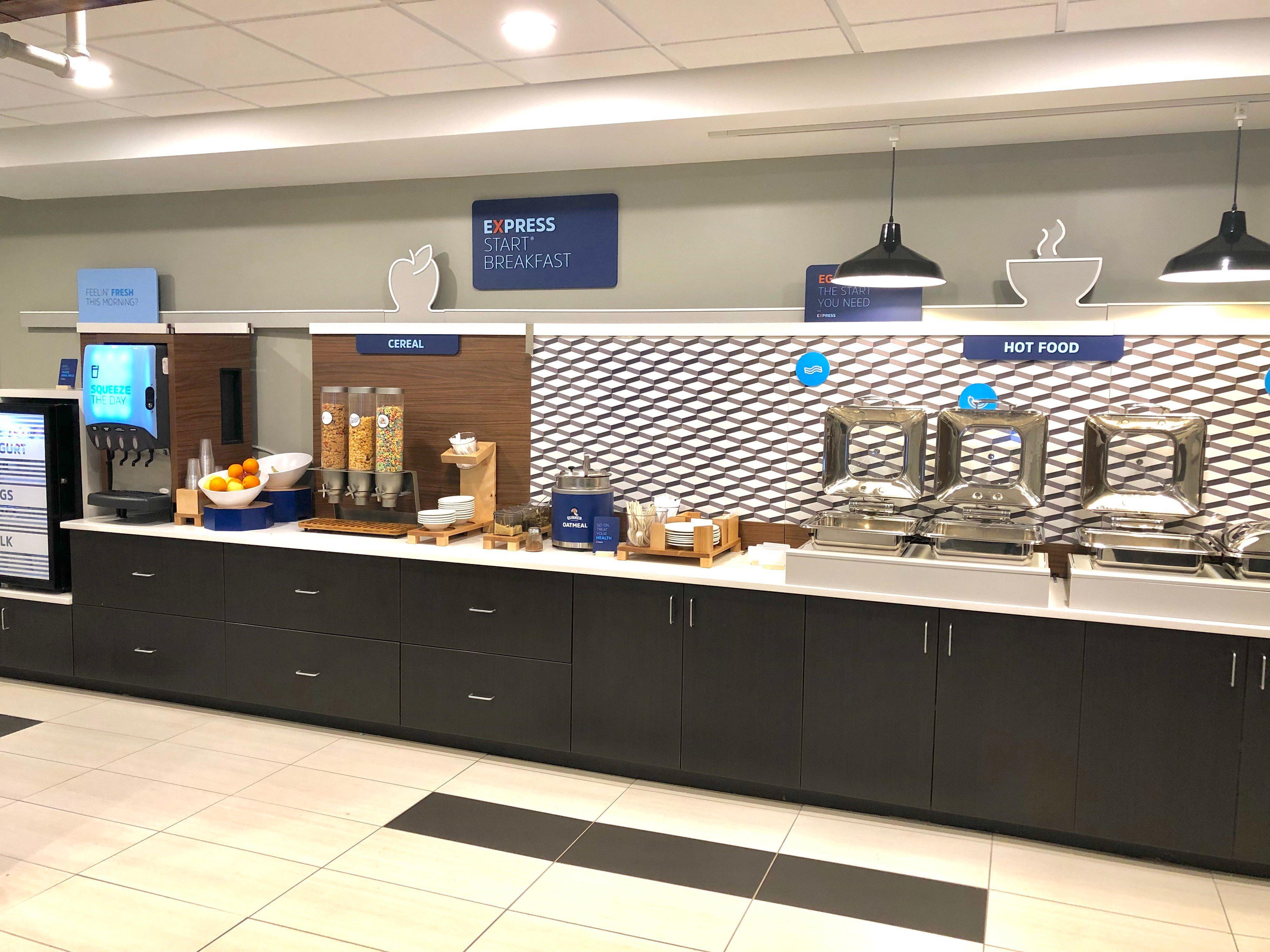 Express Richmond - Midtown By Ihg Dumbarton