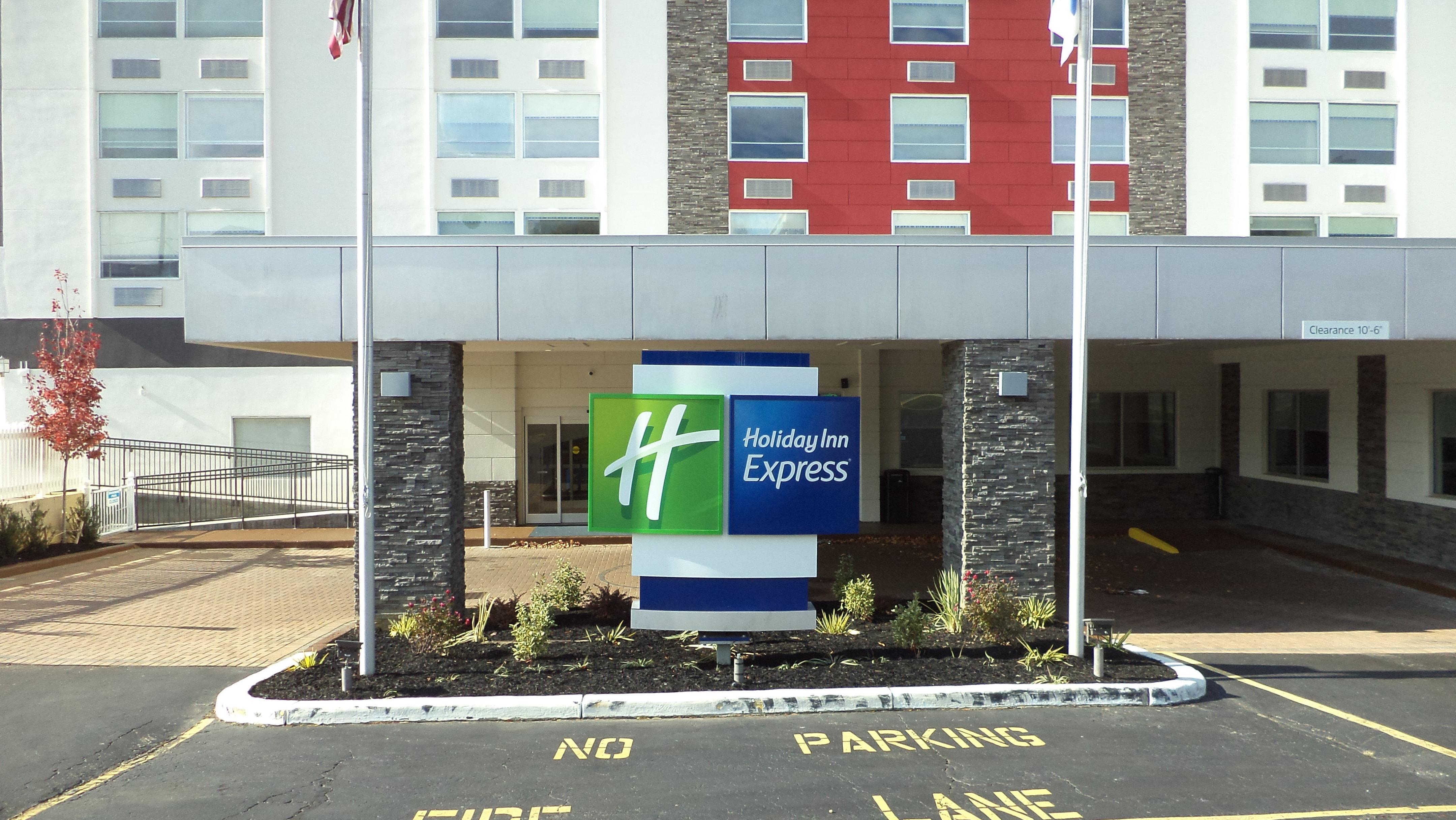 Express Richmond - Midtown By Ihg 3*