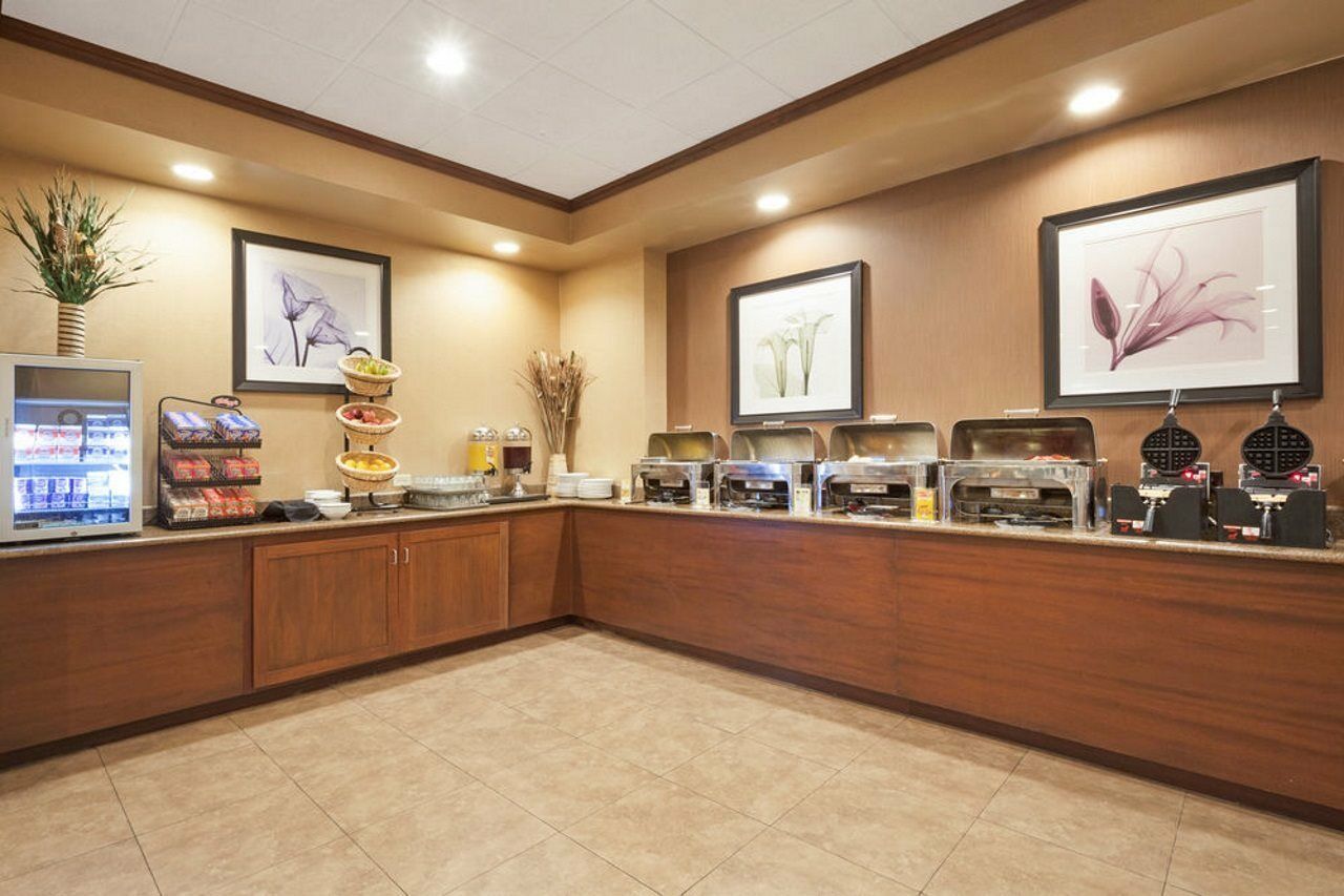Hotel Express Richmond - Midtown By Ihg