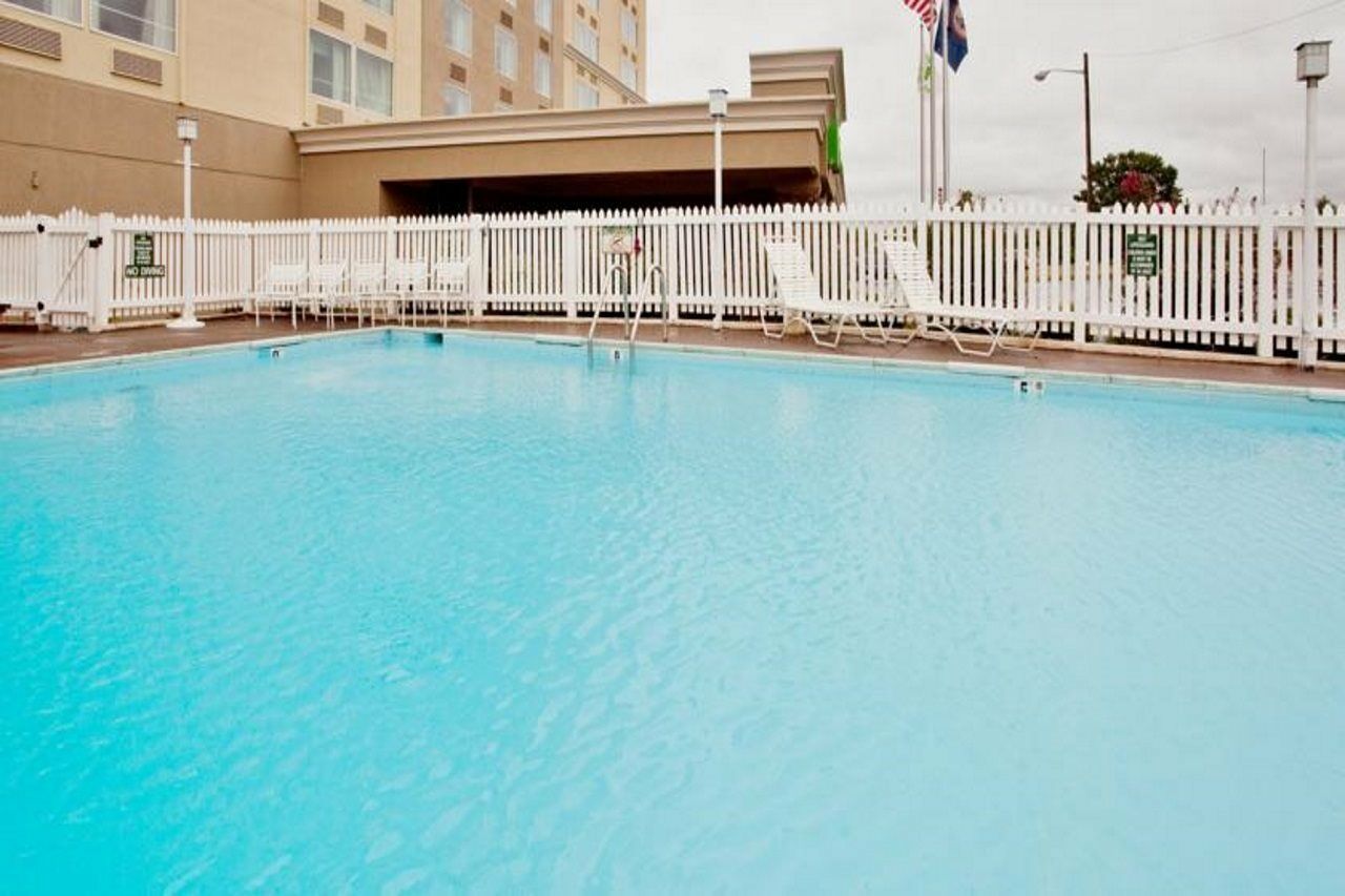 Express Richmond - Midtown By Ihg