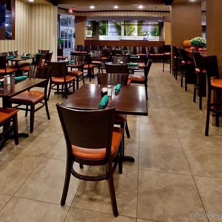 Holiday Inn Express Richmond - Midtown By Ihg 